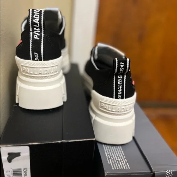 🆕 Palladium low top Black and White sneakers.
New Multiple sizes.  Reduced - Picture 2 of 3